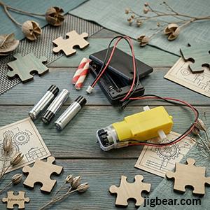 DIY-Cardboard-Car-01-3